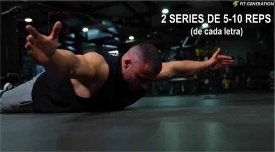 YTW tumbado en el suelo